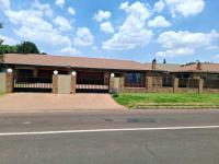 3 Bedroom 2 Bathroom House for Sale for sale in Aerorand - MP