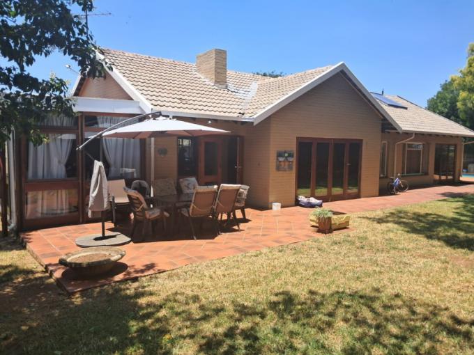 4 Bedroom House for Sale For Sale in Germiston - MR666710