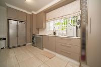 Kitchen - 30 square meters of property in Rynfield