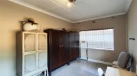 Bed Room 1 - 11 square meters of property in Rynfield