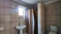 Bathroom 2 - 6 square meters of property in Rynfield