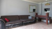 Lounges - 14 square meters of property in Haddon