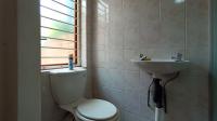 Staff Bathroom - 3 square meters of property in Ruimsig