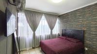 Bed Room 1 - 15 square meters of property in Sea View 