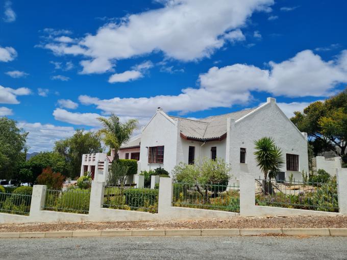 4 Bedroom House for Sale For Sale in Montagu - MR666834