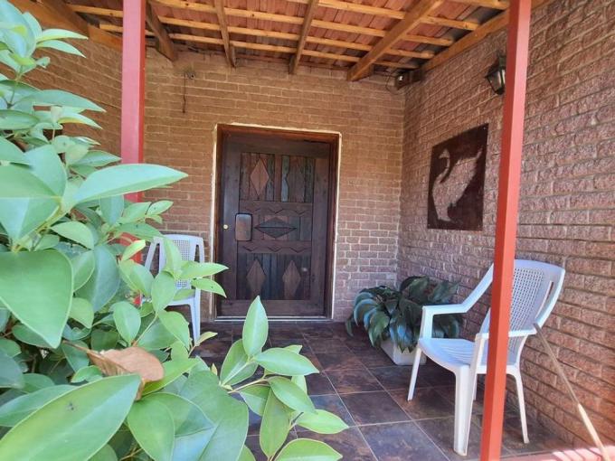 4 Bedroom House for Sale For Sale in Olifants Nek - MR666850