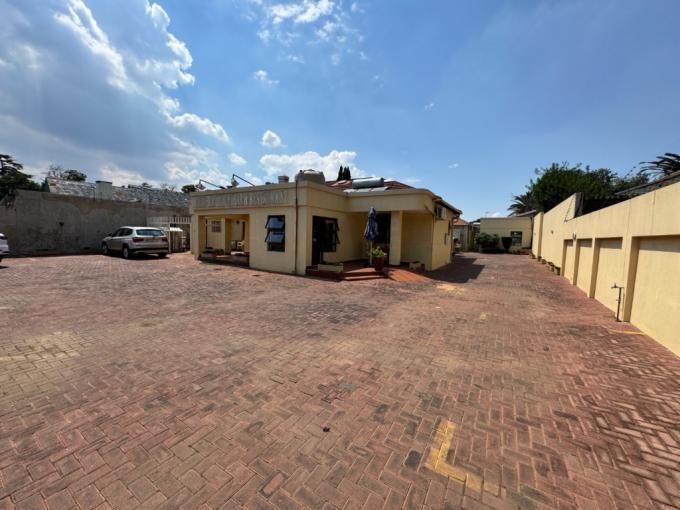 12 Bedroom Commercial for Sale For Sale in Kensington - JHB - MR666948