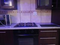 Kitchen - 7 square meters of property in Zandspruit