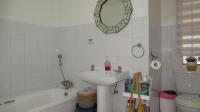 Main Bathroom - 6 square meters of property in Roseacre