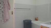 Main Bathroom - 6 square meters of property in Roseacre