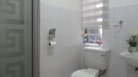 Bathroom 1 - 4 square meters of property in Roseacre