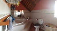 Bathroom 2 - 10 square meters of property in Karenpark