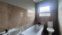 Bathroom 1 - 4 square meters of property in Vanderbijlpark