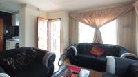 Lounges - 17 square meters of property in Soshanguve