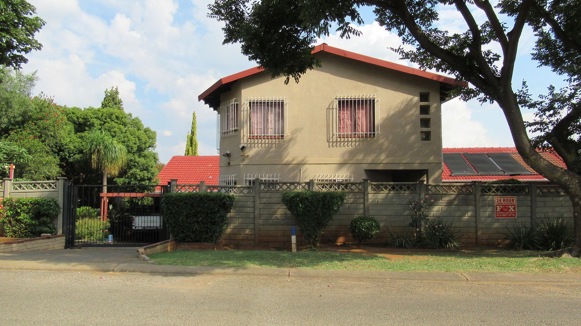 Front View of property in Mulbarton