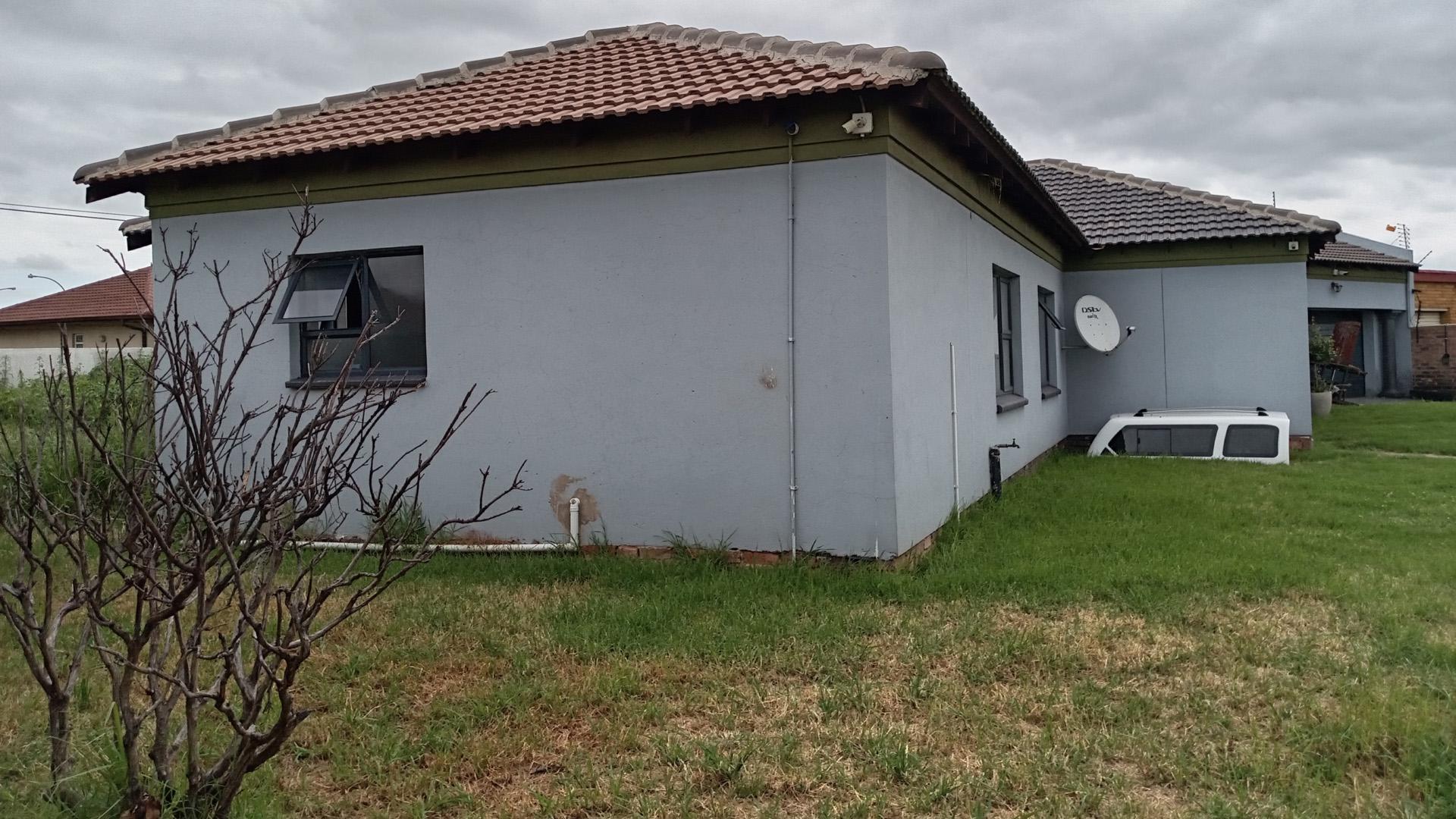 Front View of property in Kriel