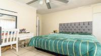 Main Bedroom of property in Roodepoort