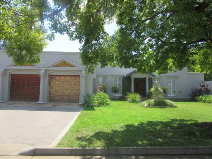 4 Bedroom House for Sale For Sale in Vryburg - MR667229