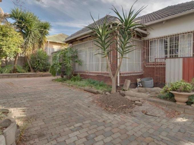 3 Bedroom House for Sale For Sale in Rosettenville - MR667277