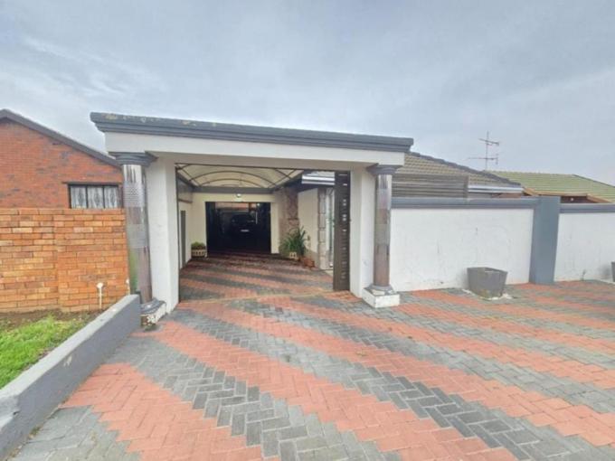 3 Bedroom House for Sale For Sale in Naturena - MR667280