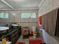 Bathroom 2 of property in Sabie