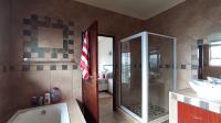 Bathroom 1 - 11 square meters of property in Featherbrooke Estate