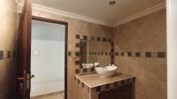 Bathroom 3+ - 59 square meters of property in Featherbrooke Estate