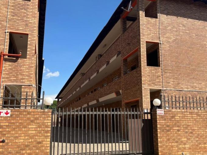 1 Bedroom Apartment for Sale For Sale in Rustenburg - MR667457