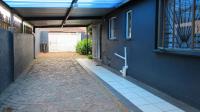 Spaces - 3 square meters of property in Meredale