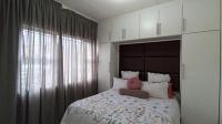 Bed Room 1 - 11 square meters of property in Effingham Heights