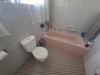 Main Bathroom - 6 square meters of property in Cinderella