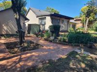  of property in Glenvista