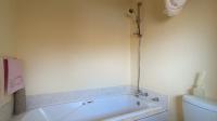 Bathroom 1 - 5 square meters of property in Honey Park