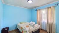 Bed Room 1 - 15 square meters of property in Yellowwood Park 