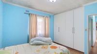 Bed Room 1 - 15 square meters of property in Yellowwood Park 