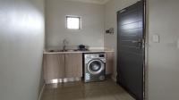 Kitchen - 14 square meters of property in Halfway Gardens