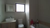 Bathroom 1 - 5 square meters of property in Halfway Gardens