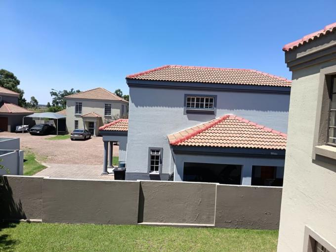 2 Bedroom Duet for Sale For Sale in Brakpan - MR667747