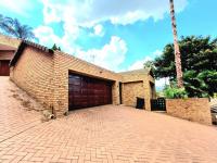  of property in Glenvista