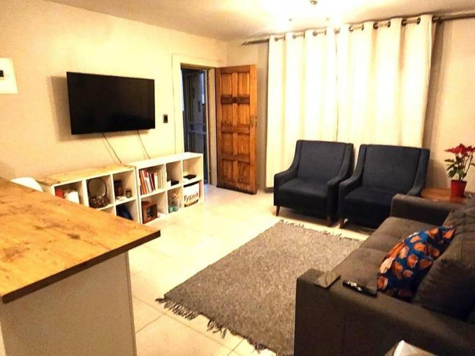 2 Bedroom Simplex for Sale For Sale in Bergsig - Heidelberg - MR667763