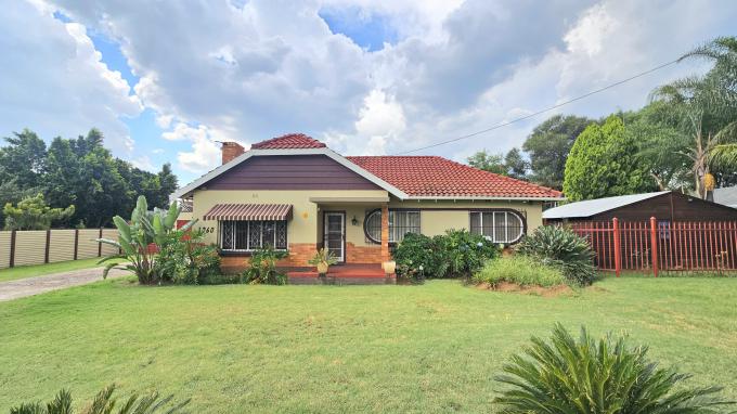 4 Bedroom House for Sale For Sale in Waverley - MR667831