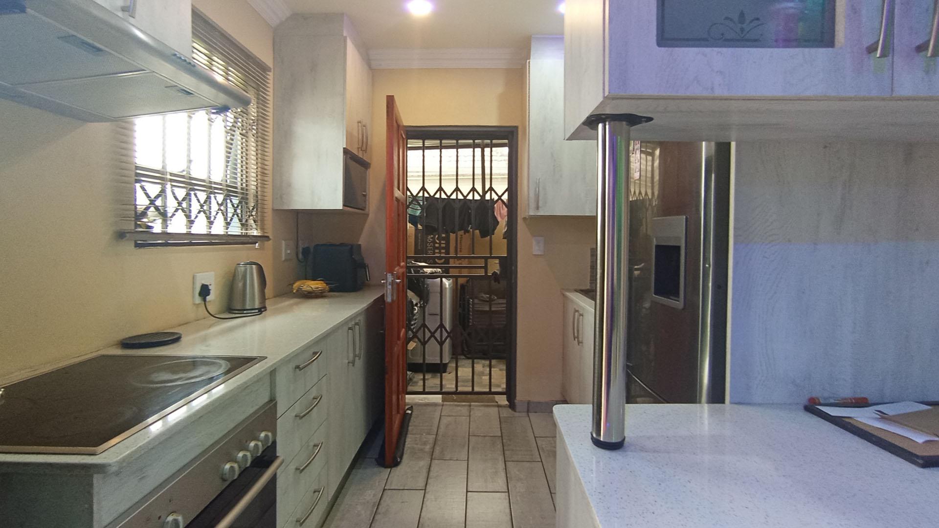 Kitchen - 7 square meters of property in Andeon