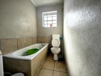 Bathroom 1 of property in Mitchells Plain