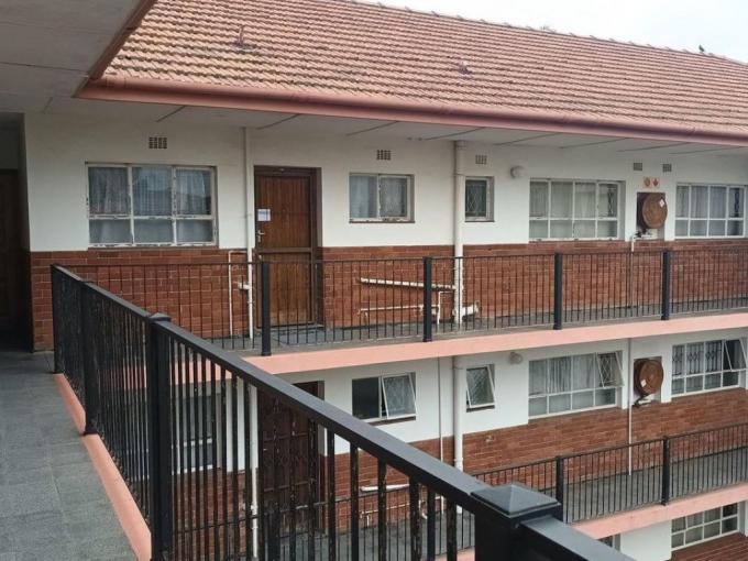 2 Bedroom Apartment to Rent in Pinetown  - Property to rent - MR667965