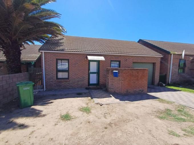 3 Bedroom House for Sale For Sale in Vredenburg - MR668142