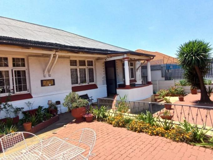 4 Bedroom House for Sale For Sale in Germiston South - MR668193