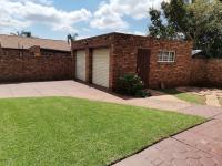  of property in Rooihuiskraal North