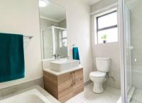 Main Bathroom of property in Modderfontein