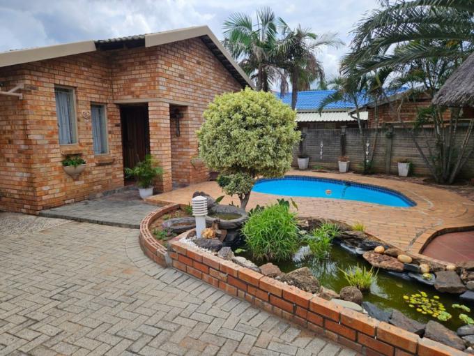 3 Bedroom House for Sale For Sale in Rustenburg - MR668613