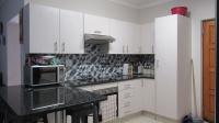 Kitchen - 12 square meters of property in Roseacre